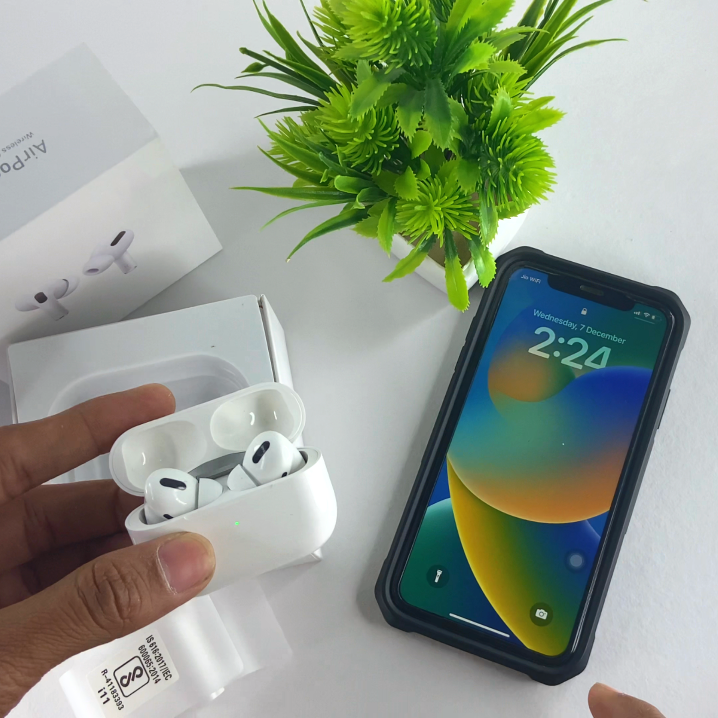 Air Pro 2nd Generation White Edition | Magsafe Wireless Charging Case